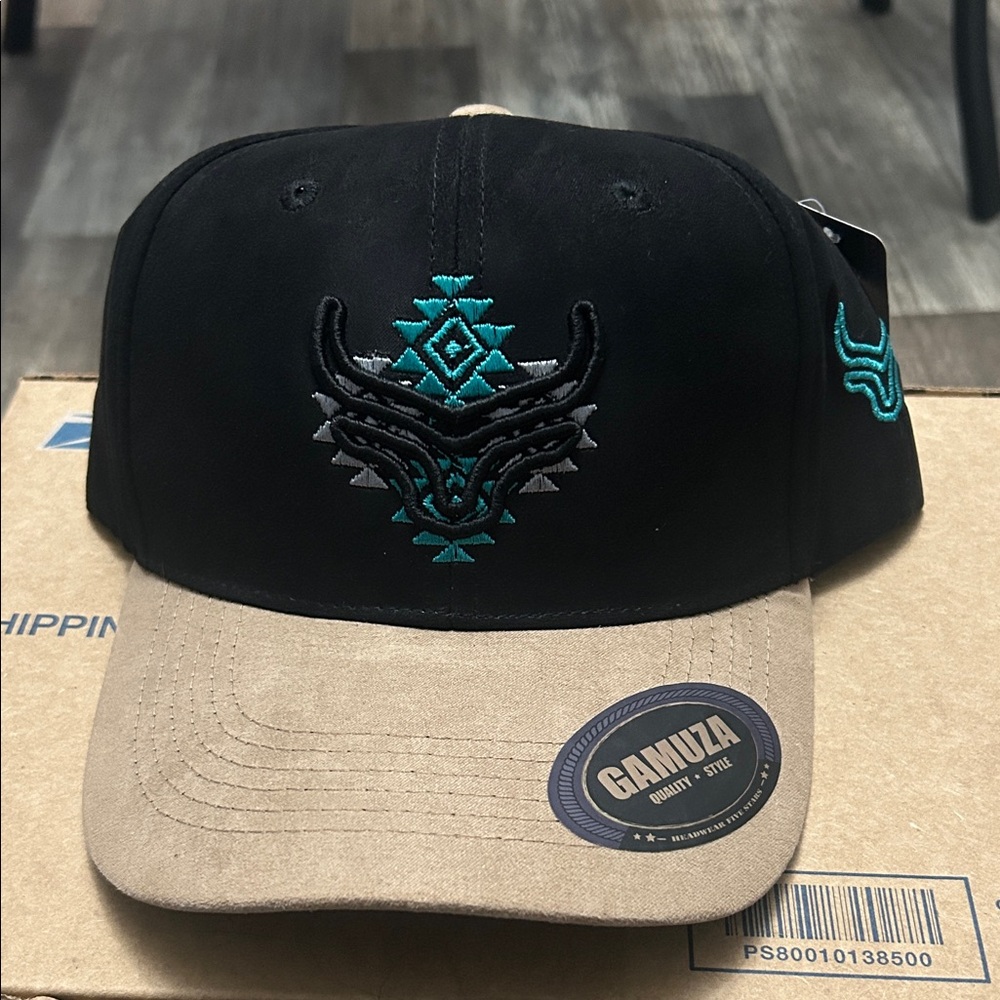 Muza Black and Tan Tribal Embroidered Hat